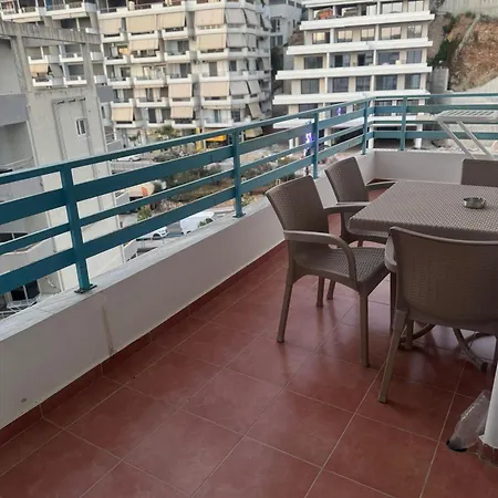 Griselda Apartment *